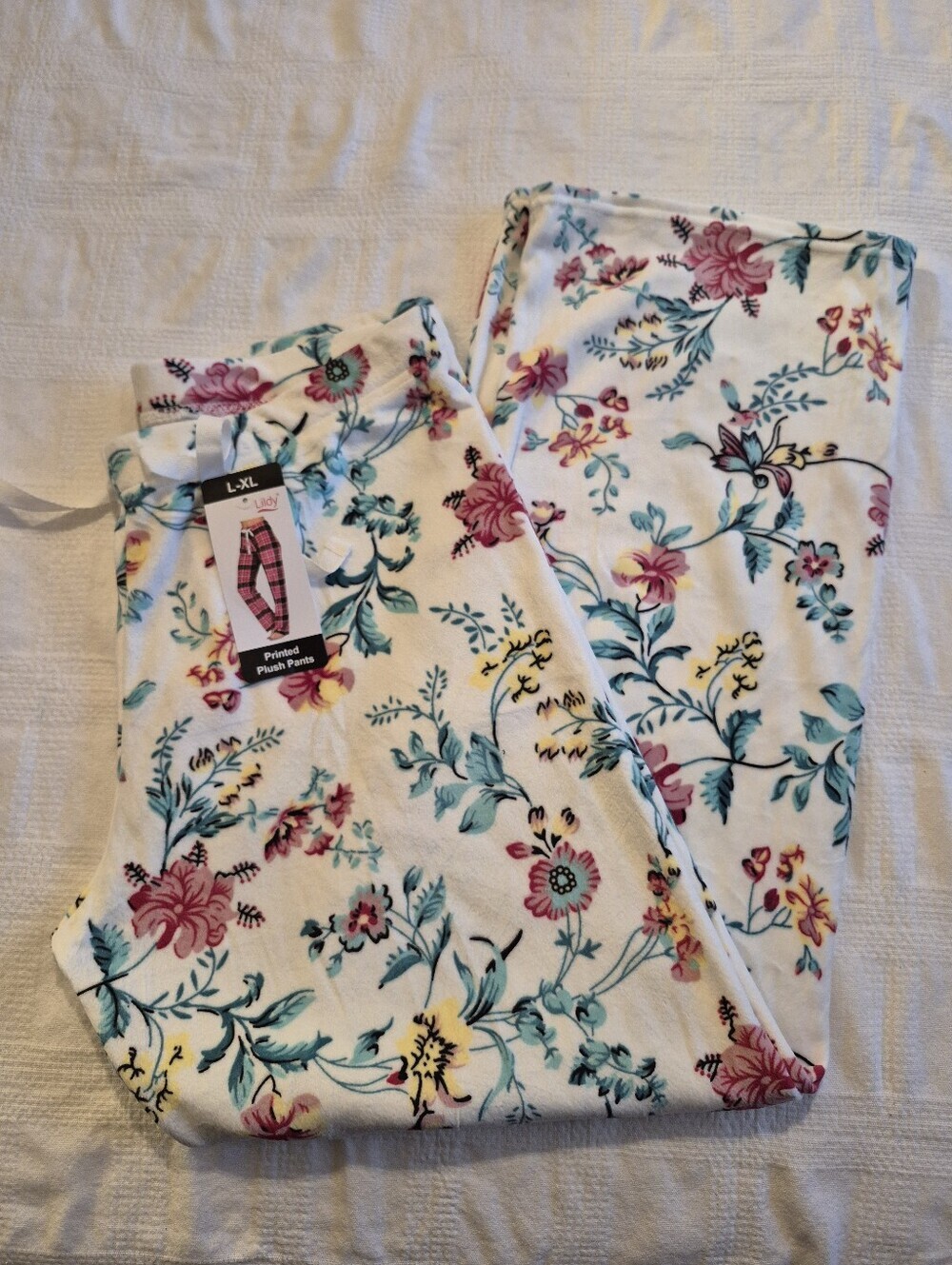 Lildy women's L - XL printed plush pants white with flower print NWT